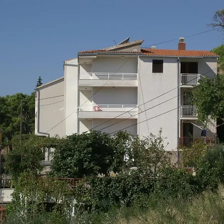 945b Apartman *