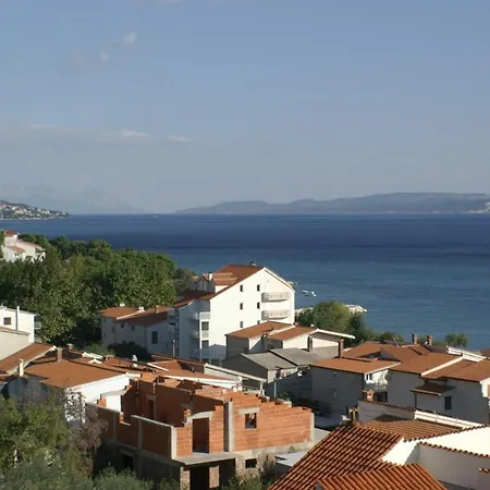 945b Διαμέρισμα Duće